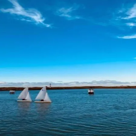 In By Sandy Beaches Apartament *